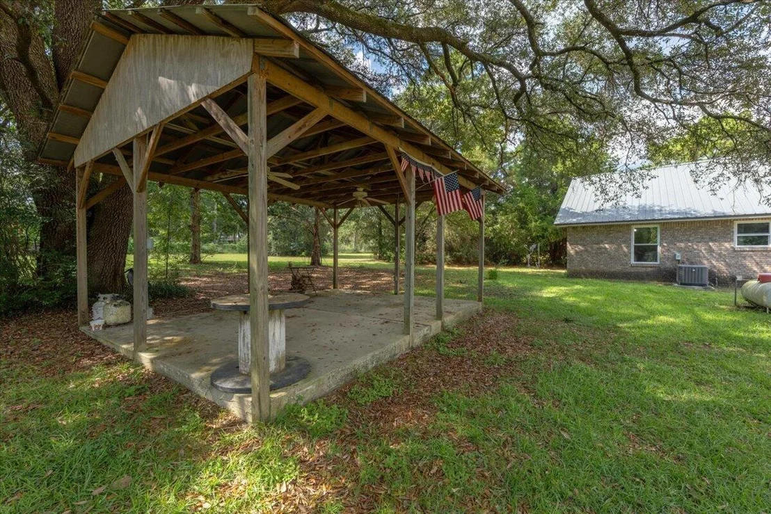 Photo of 4568 Yellow Bluff Road