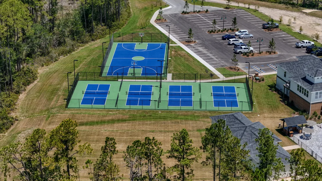 Photo of 395 Constellation Avenue