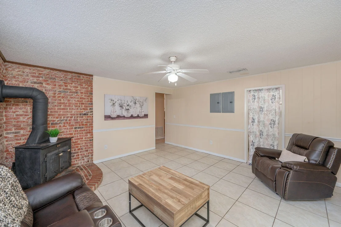 Photo of 2401 Roberts Drive