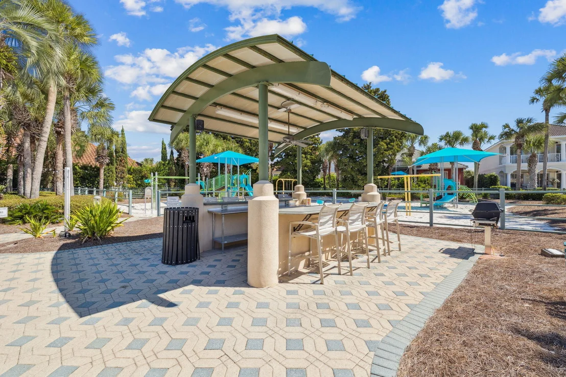 Photo of 4732 Papaya Park