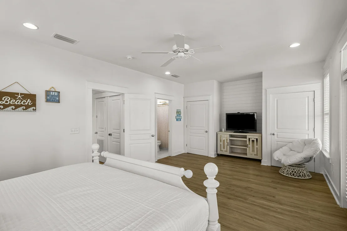 Photo of 22 Moonlight Beach Lane
