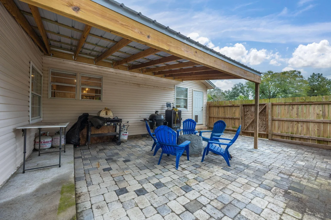 Photo of 255 Edge Avenue