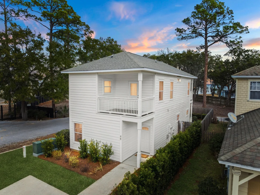 Photo of 48 Pine Tree Way