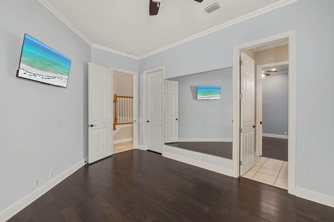 Photo of 4327 Stonebridge Road