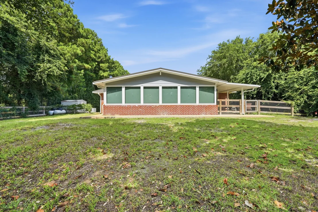Photo of 2017 Candlewood Drive