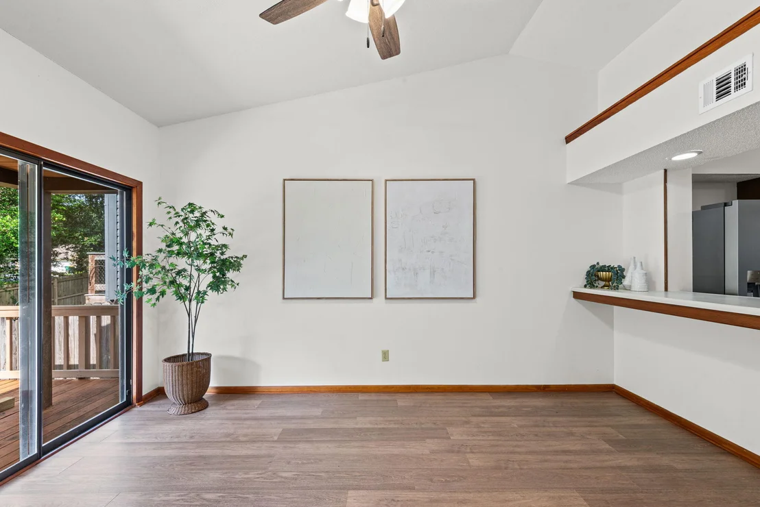 Photo of 115 Cedar Ridge Way