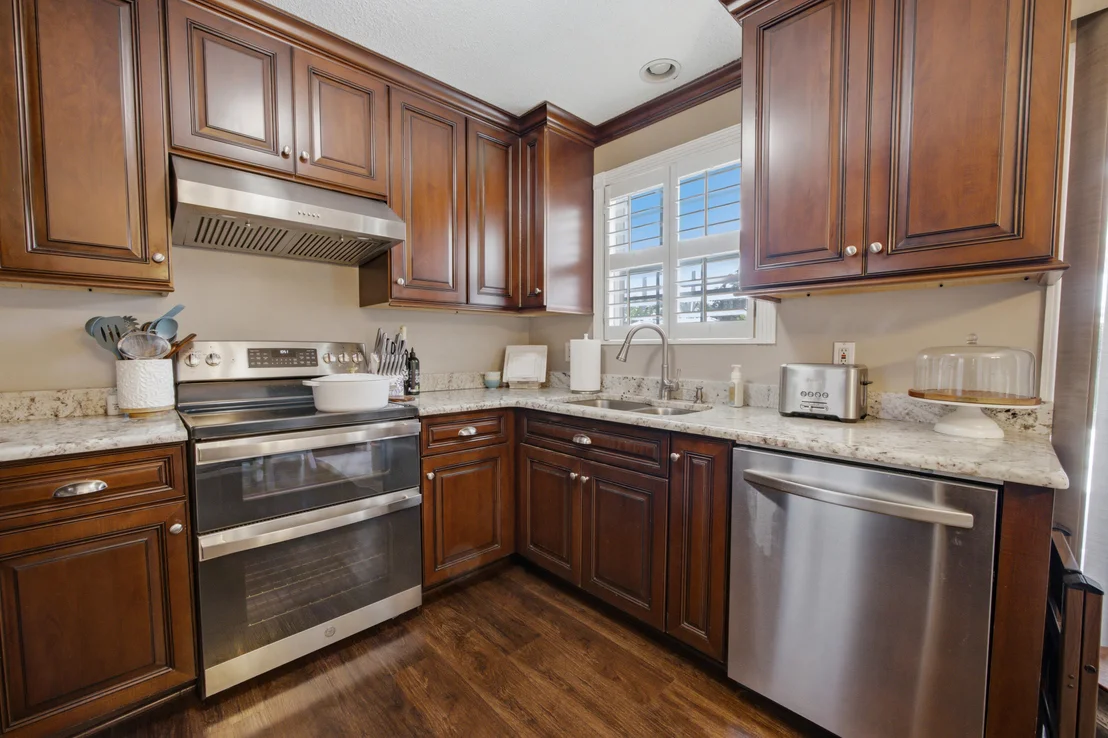 Photo of 325 Echo Circle