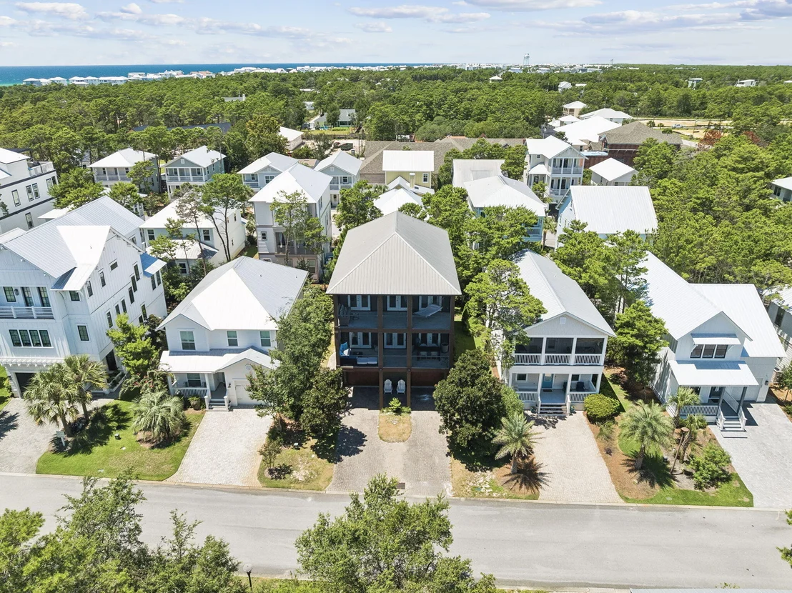 Photo of 123 Grande Pointe Drive