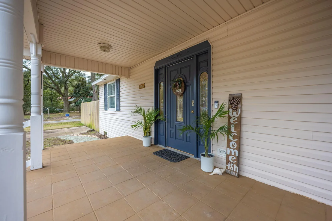 Photo of 255 Edge Avenue