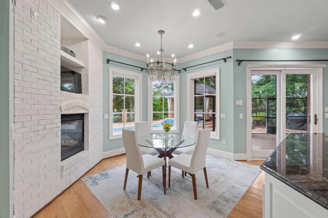Photo of 4350 Stonebridge Road