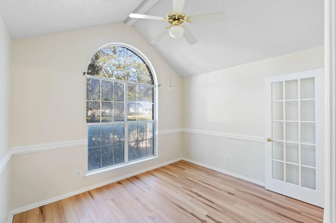 Photo of 4591 Scarlet Drive