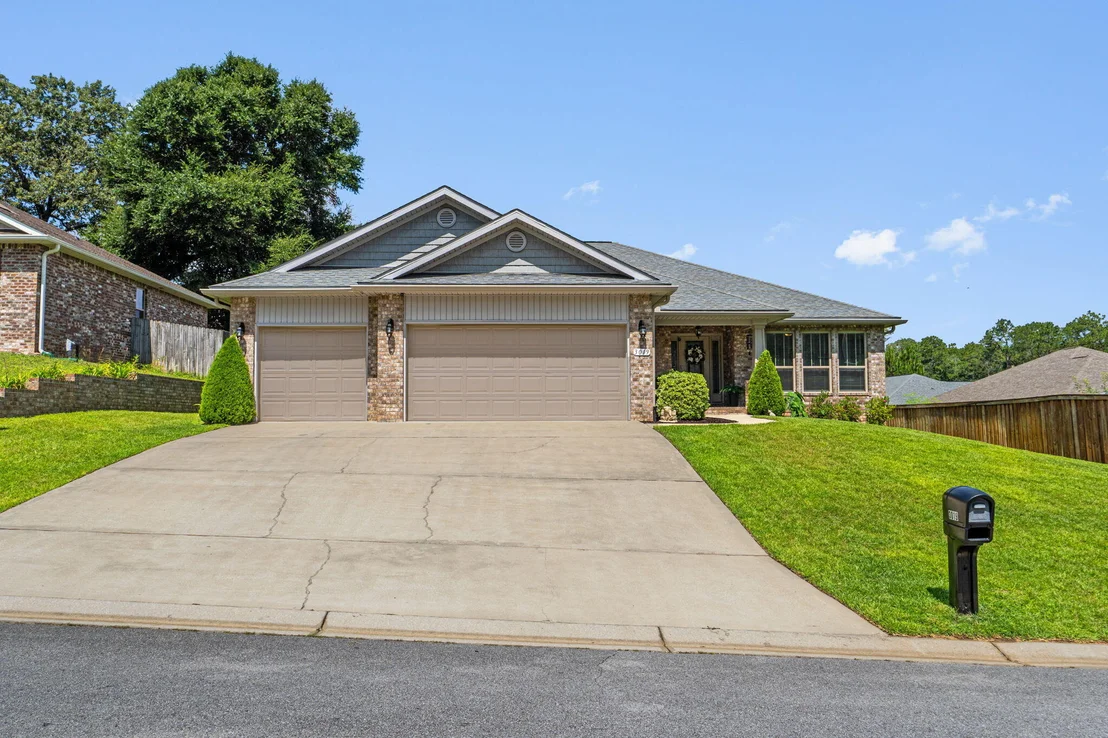 Photo of 3019 Crown Creek Circle