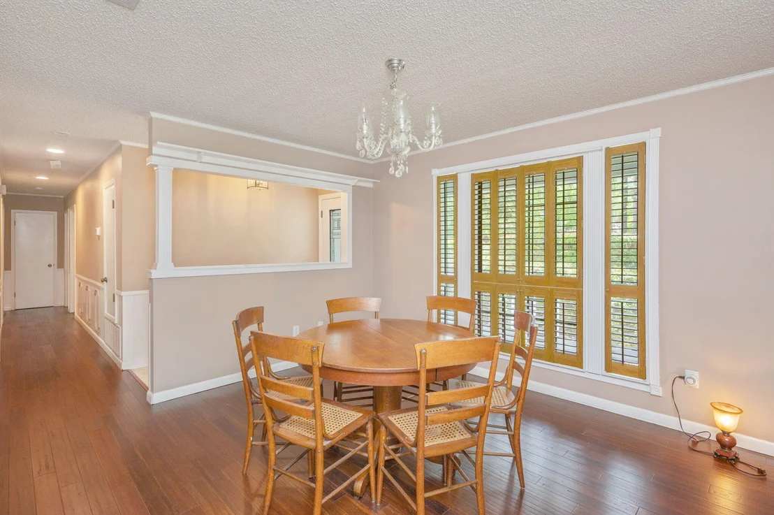 Photo of 5770 Wildwood Road