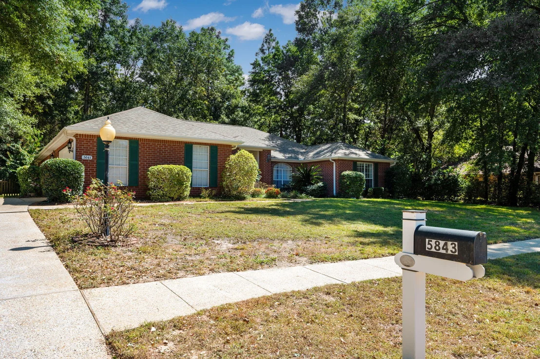 Photo of 5843 Saratoga Drive