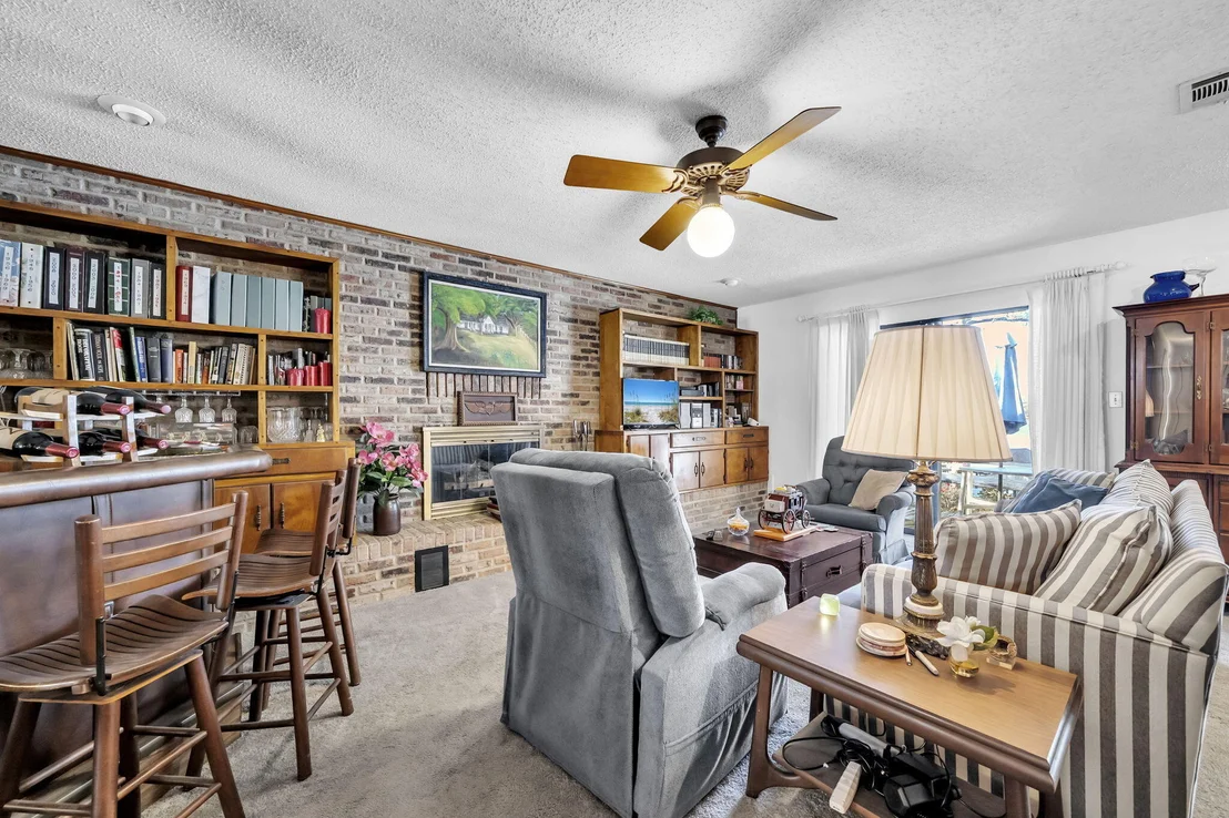 Photo of 630 Sailboat Drive