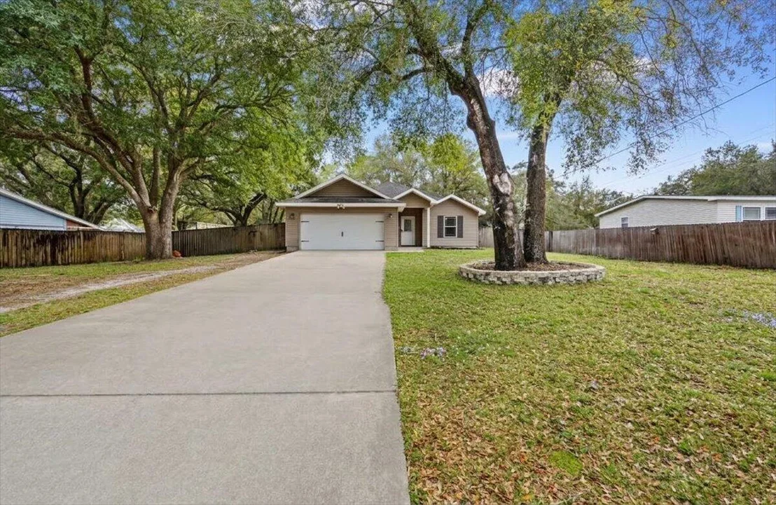 Photo of 8445 Rynes Circle