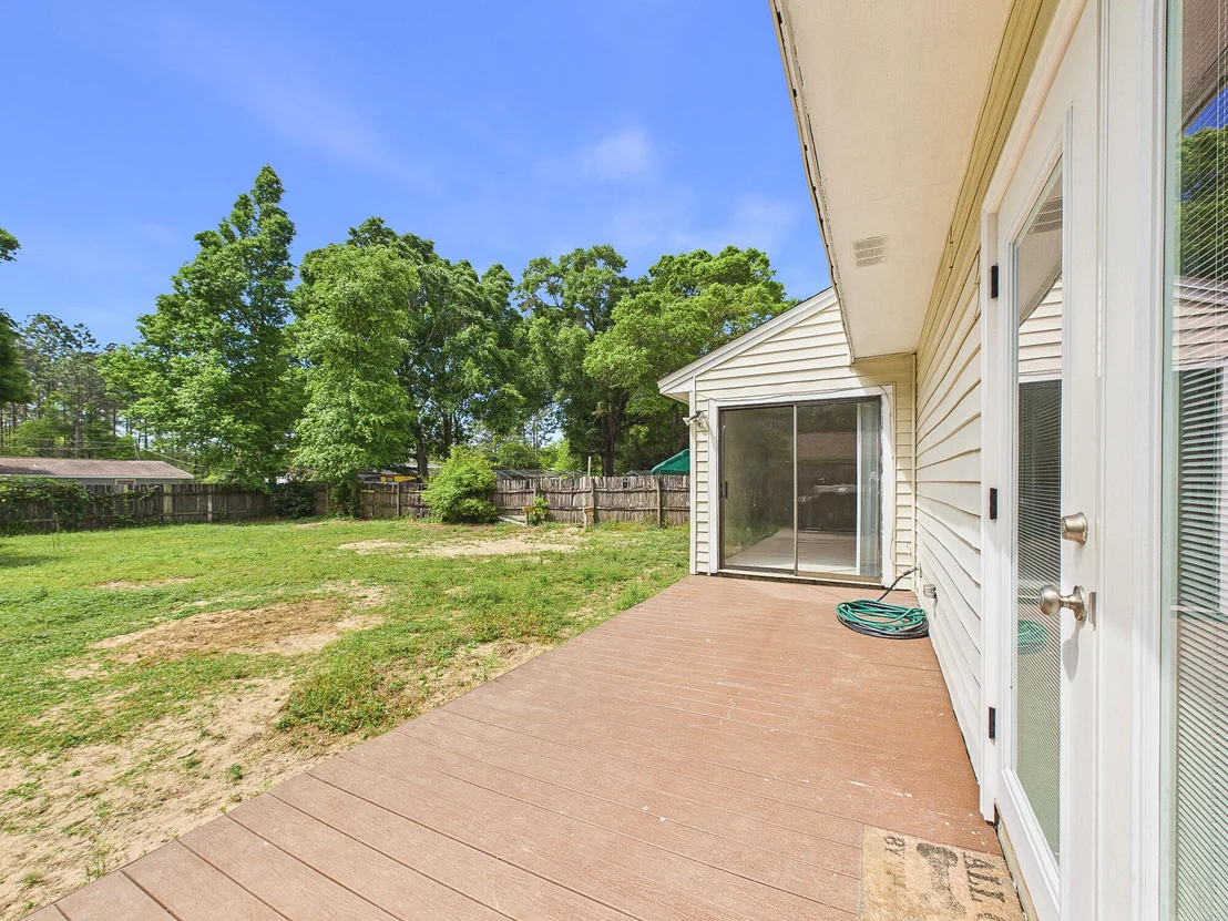 Photo of 3284 Fairview Avenue