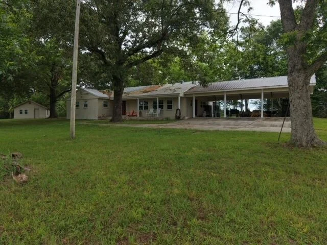 Photo of 405 Walden Lane