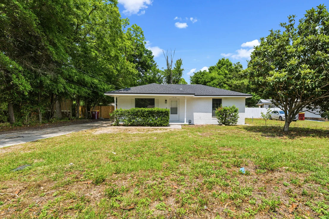 Photo of 103 Jamie Court