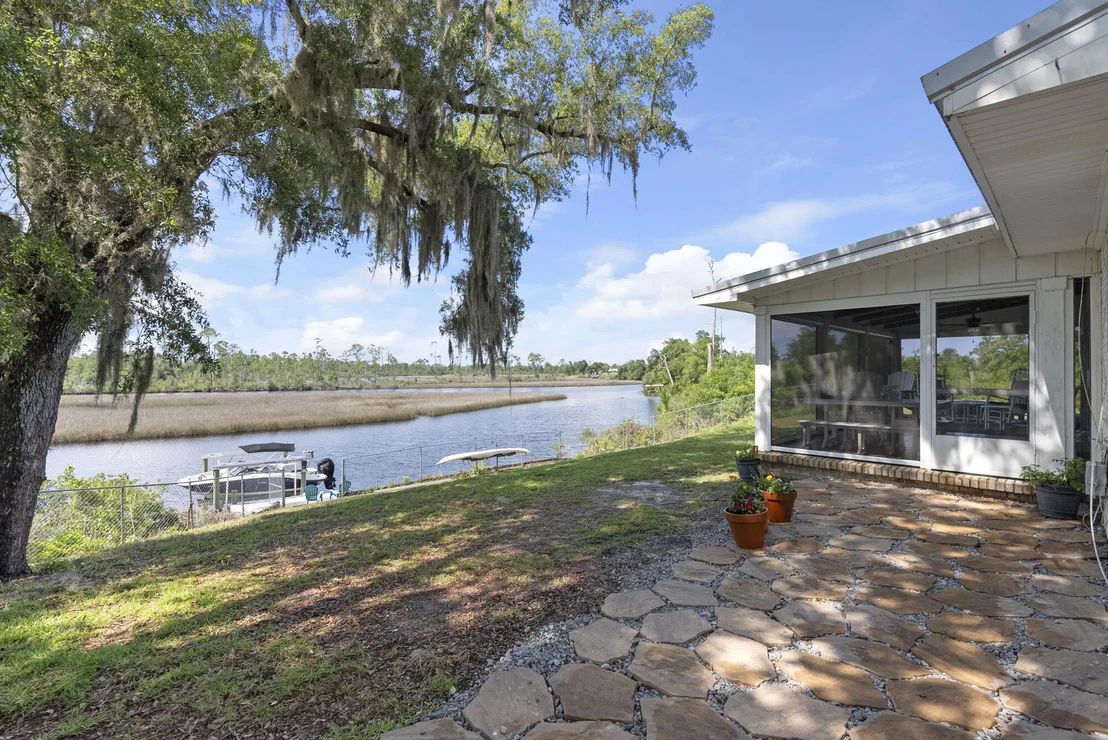 Photo of 403 Highway 2297
