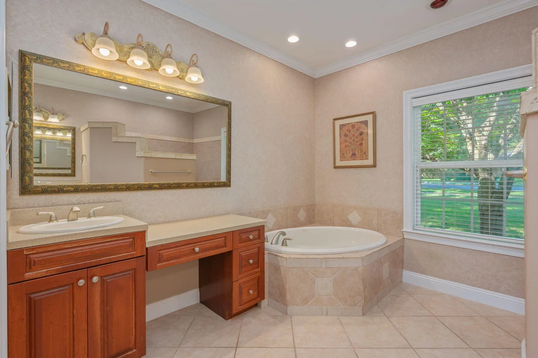 Photo of 5833 Hunting Meadows Drive