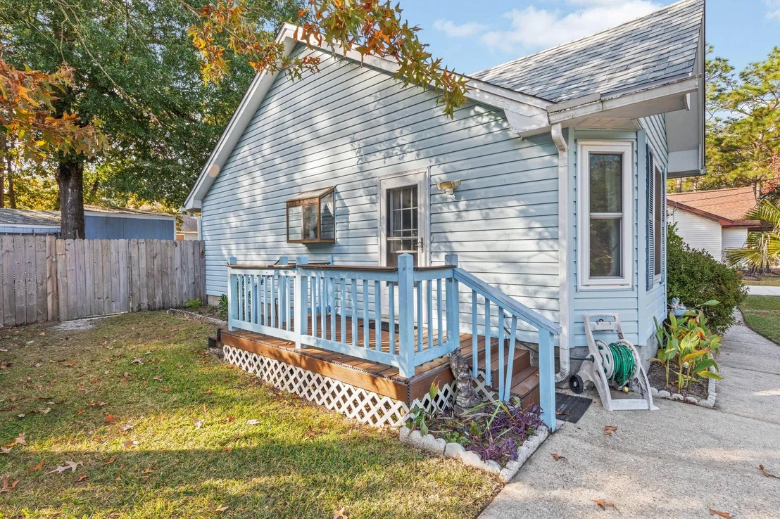 Photo of 144 Oak Terrace Drive