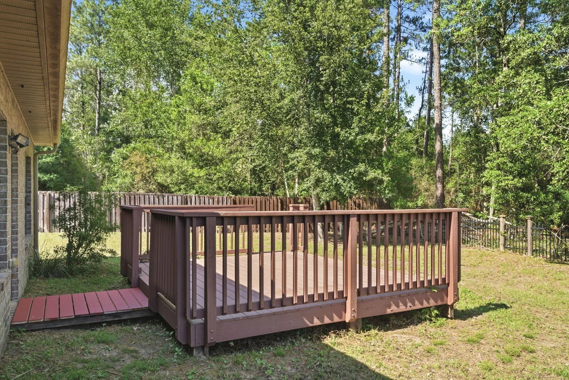 Photo of 106 Crab Apple Avenue