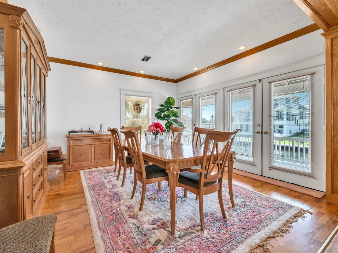 Photo of 604 Magnolia Drive