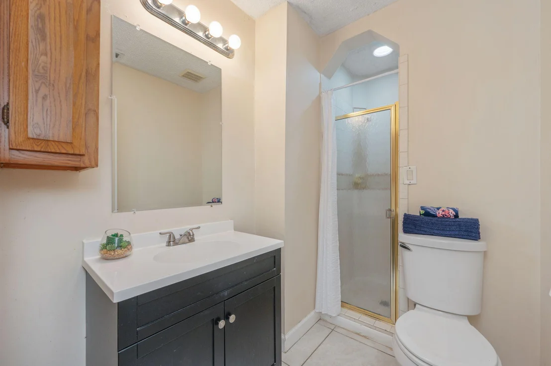 Photo of 2401 Roberts Drive