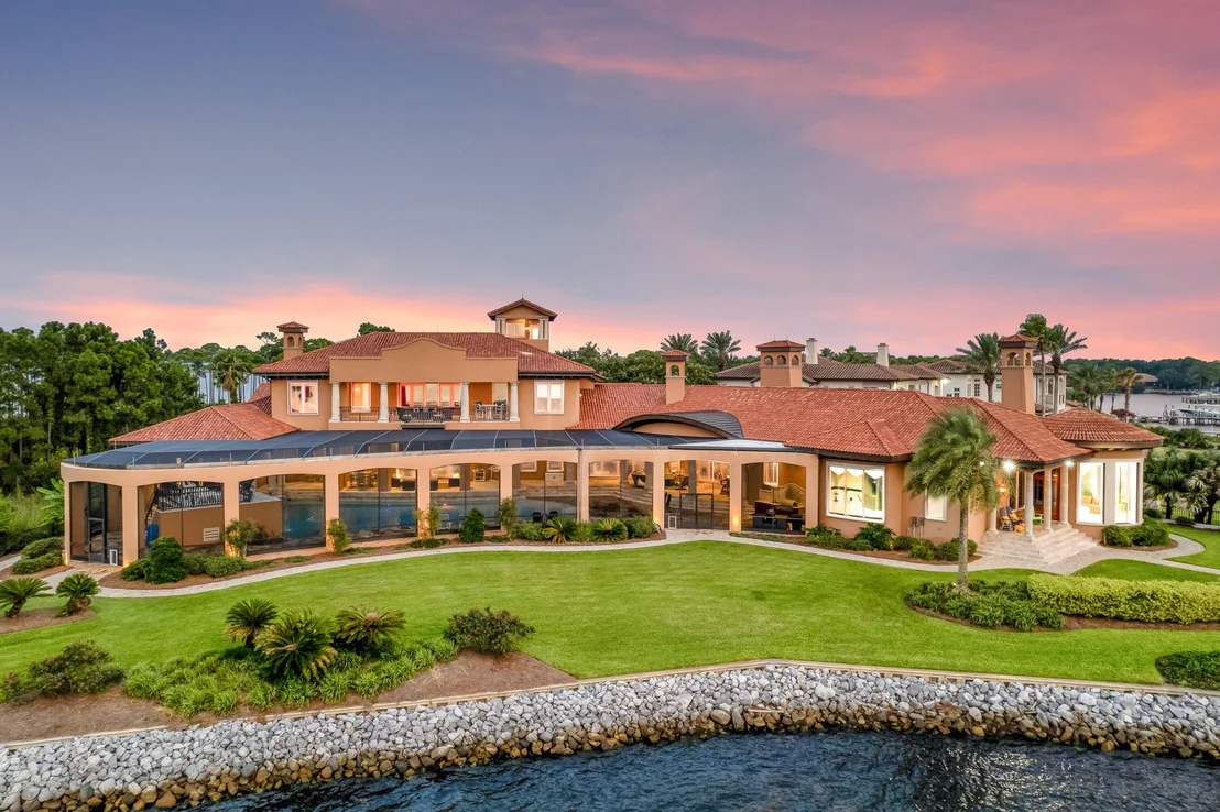 Photo of 4300 Breakwater Drive