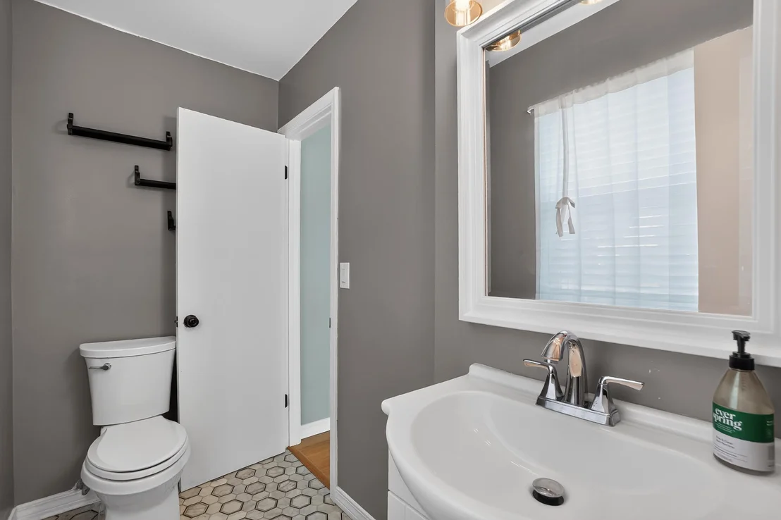 Photo of 402 Sandy Ridge Circle
