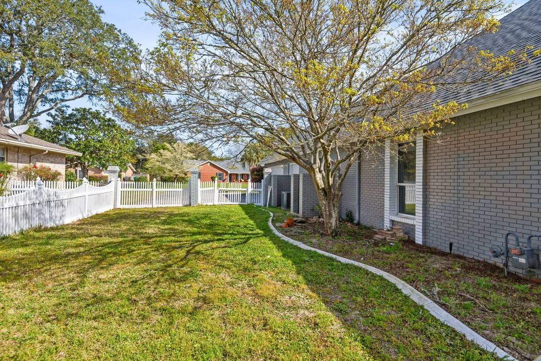 Photo of 83 Lake Lorraine Circle