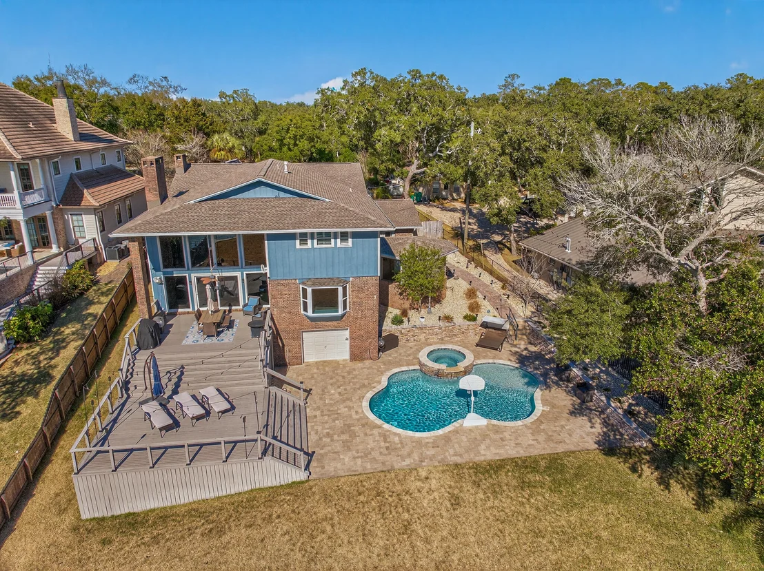 Photo of 228 Lafitte Crescent