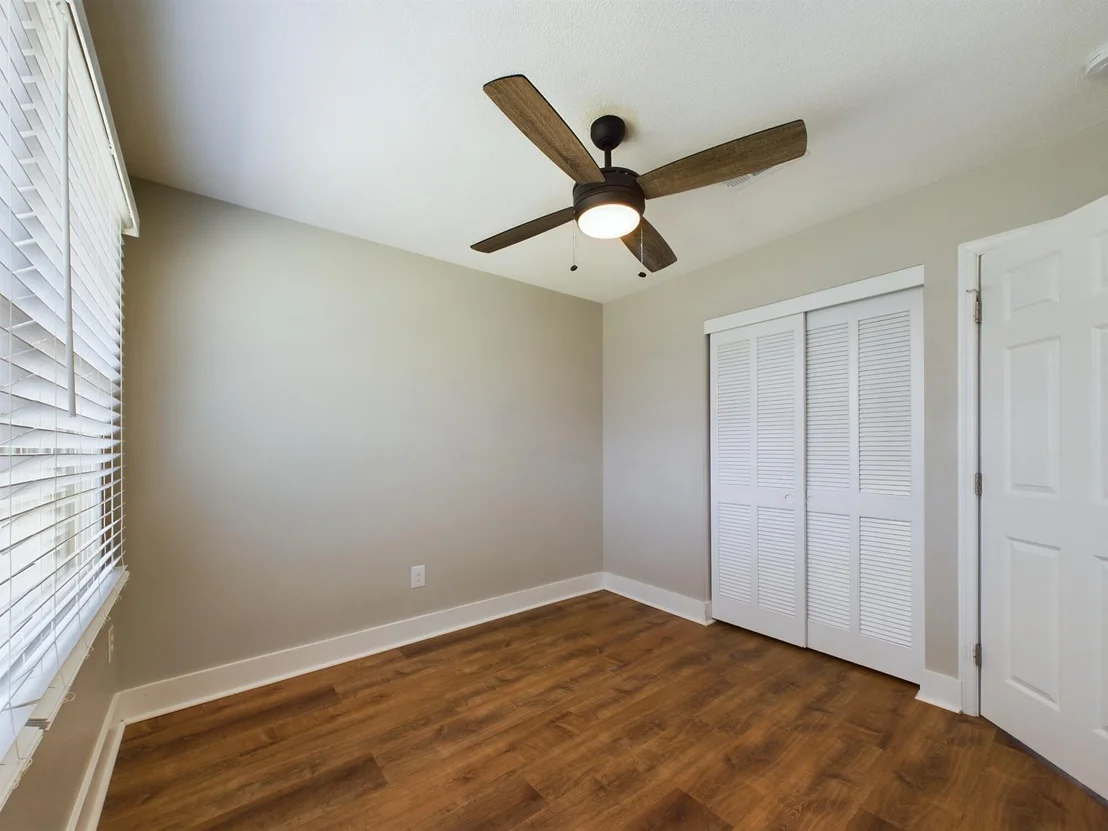 Photo of 1011 Julia Avenue
