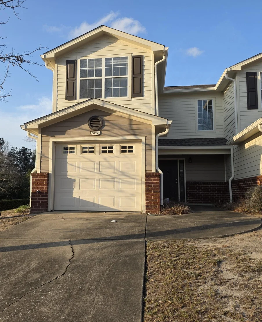 Photo of 507 Wingspan Way