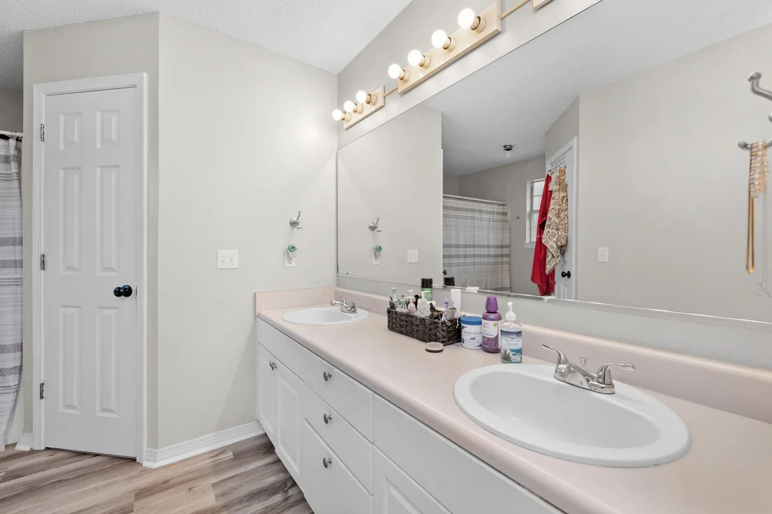 Photo of 1207 Jefferyscot Drive