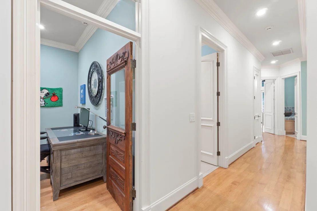Photo of 4350 Stonebridge Road
