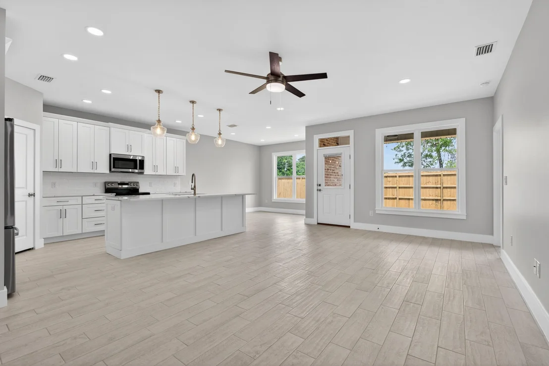 Photo of 505 Apache Street