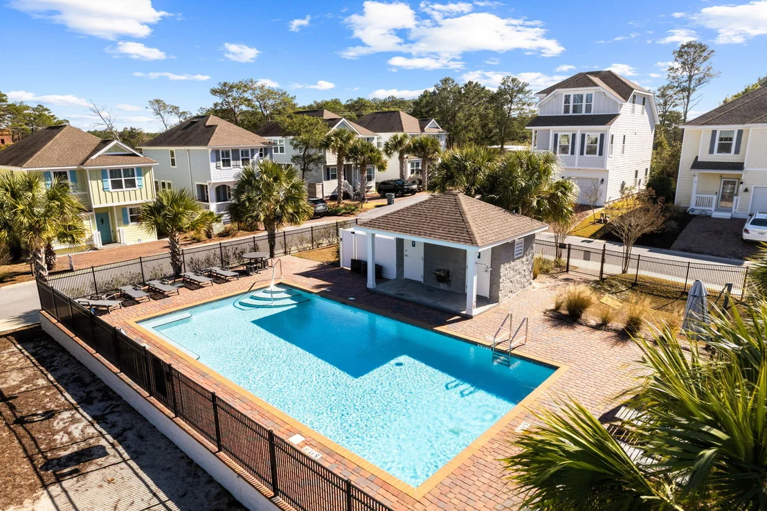 Photo of 76 Sandpine Loop