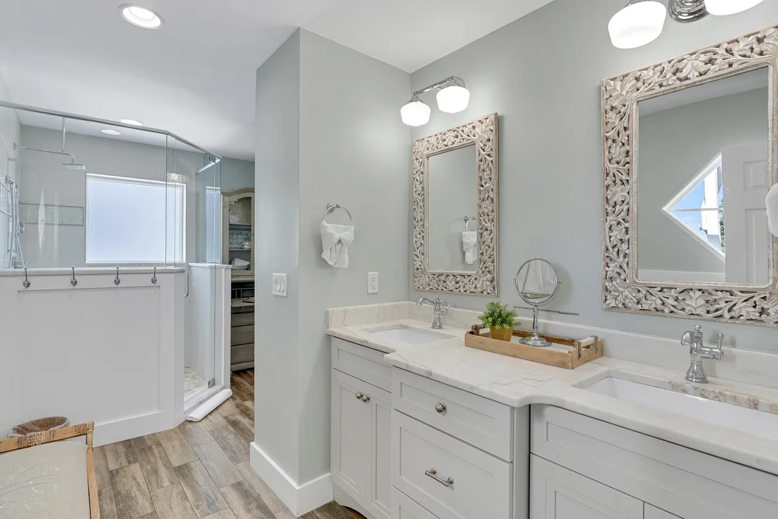 Photo of 4449 Ocean View Drive