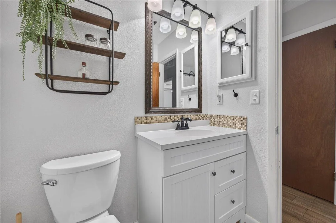 Photo of 8 Longwood Drive