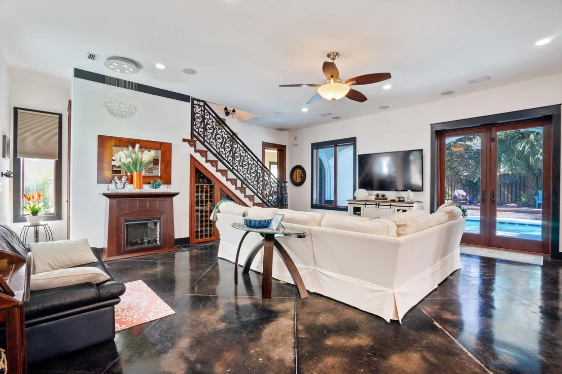 Photo of 100 Vista Bluffs