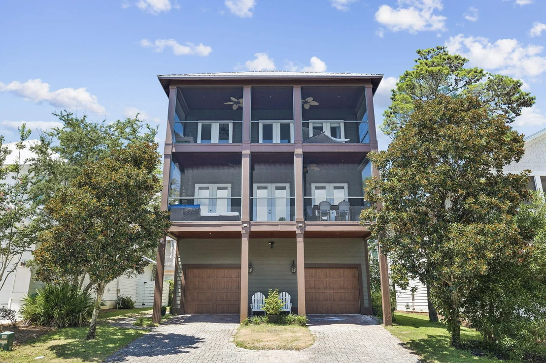 Photo of 123 Grande Pointe Drive