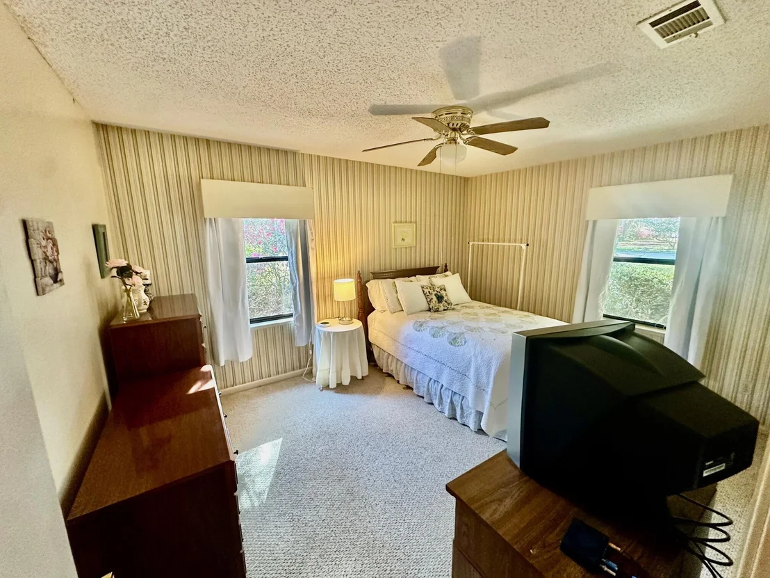 Photo of 444 Pitts Bayshore Drive