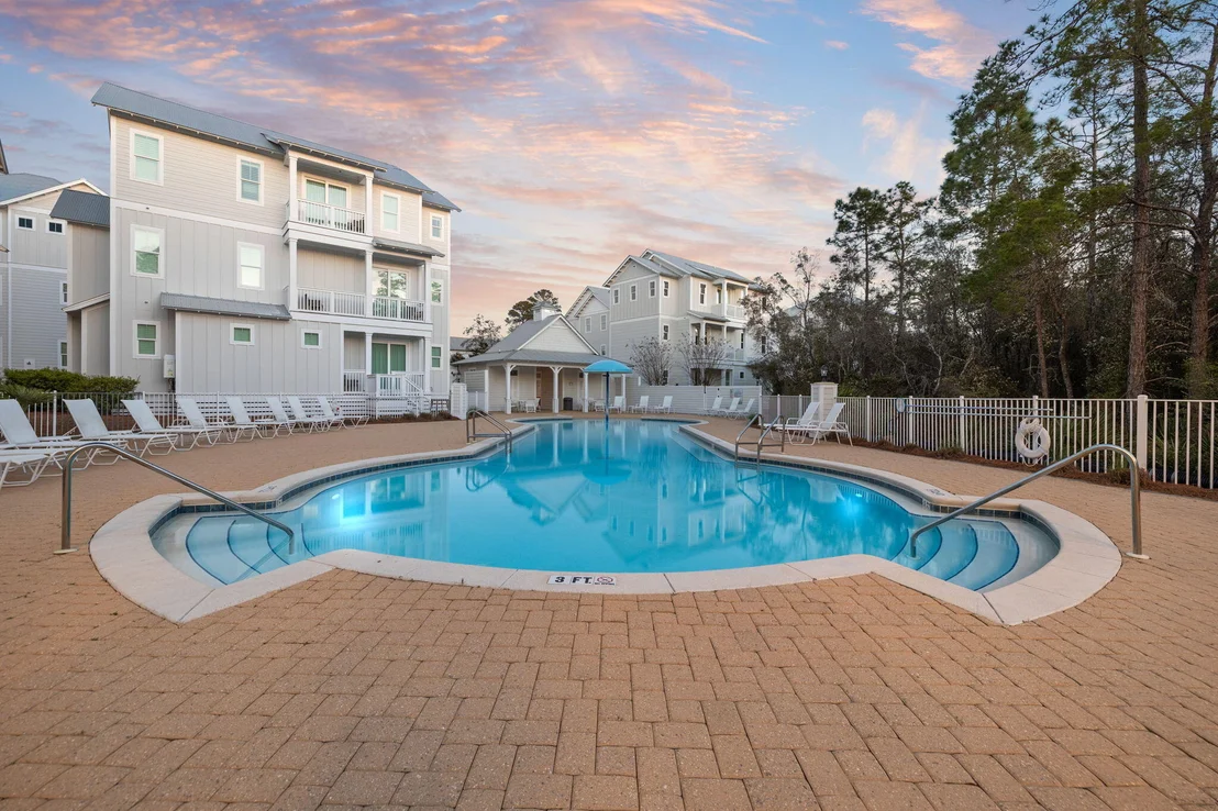 Photo of 200 Grayton Boulevard