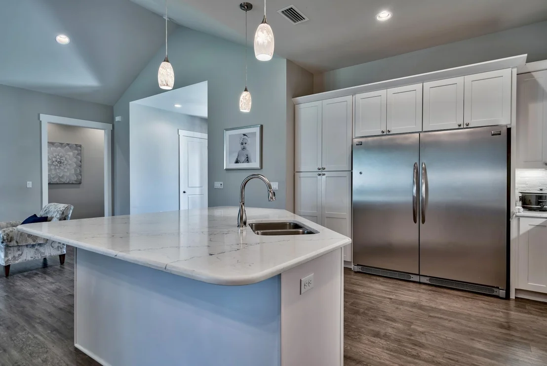 Photo of 989 Forest Shore Drive