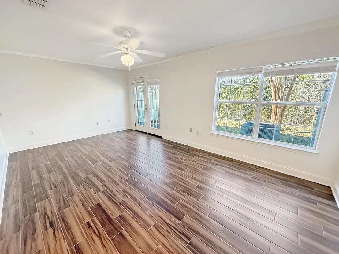 Photo of 731 Majestic Drive