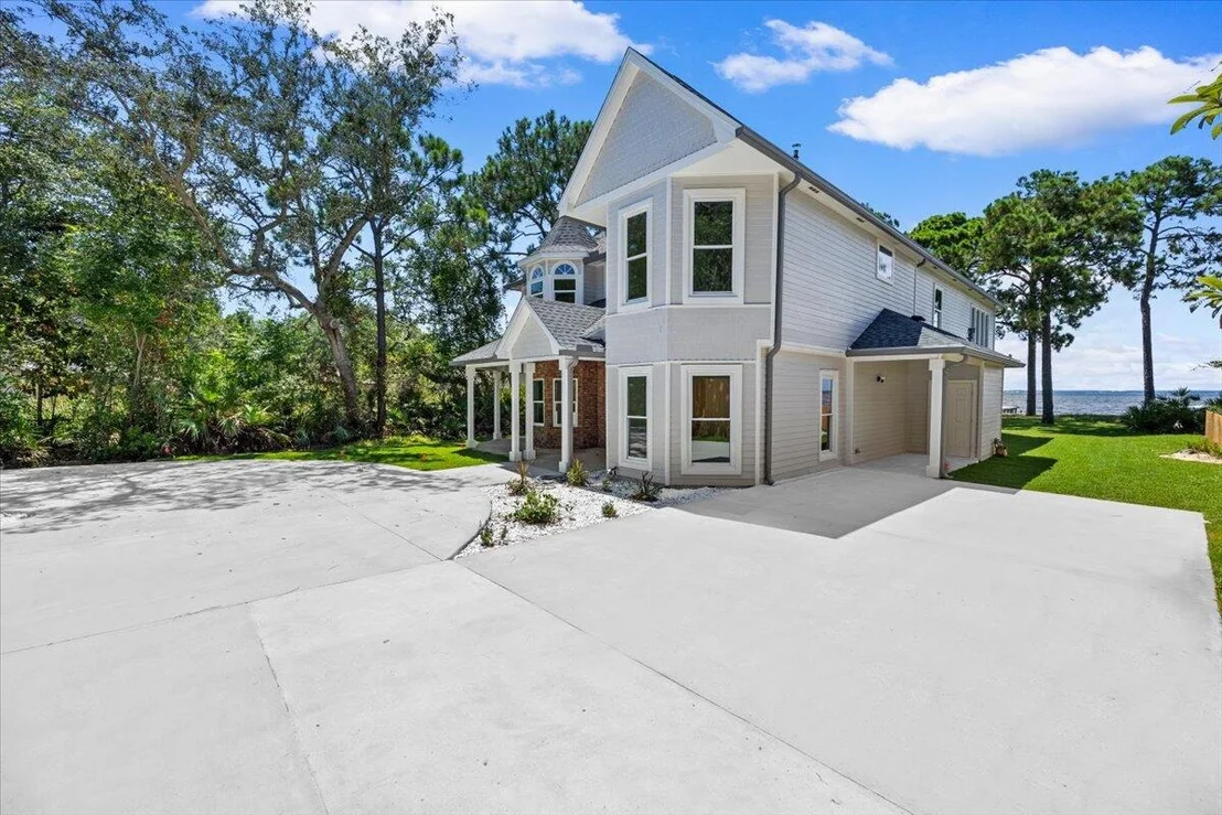 Photo of 609 Calhoun Avenue