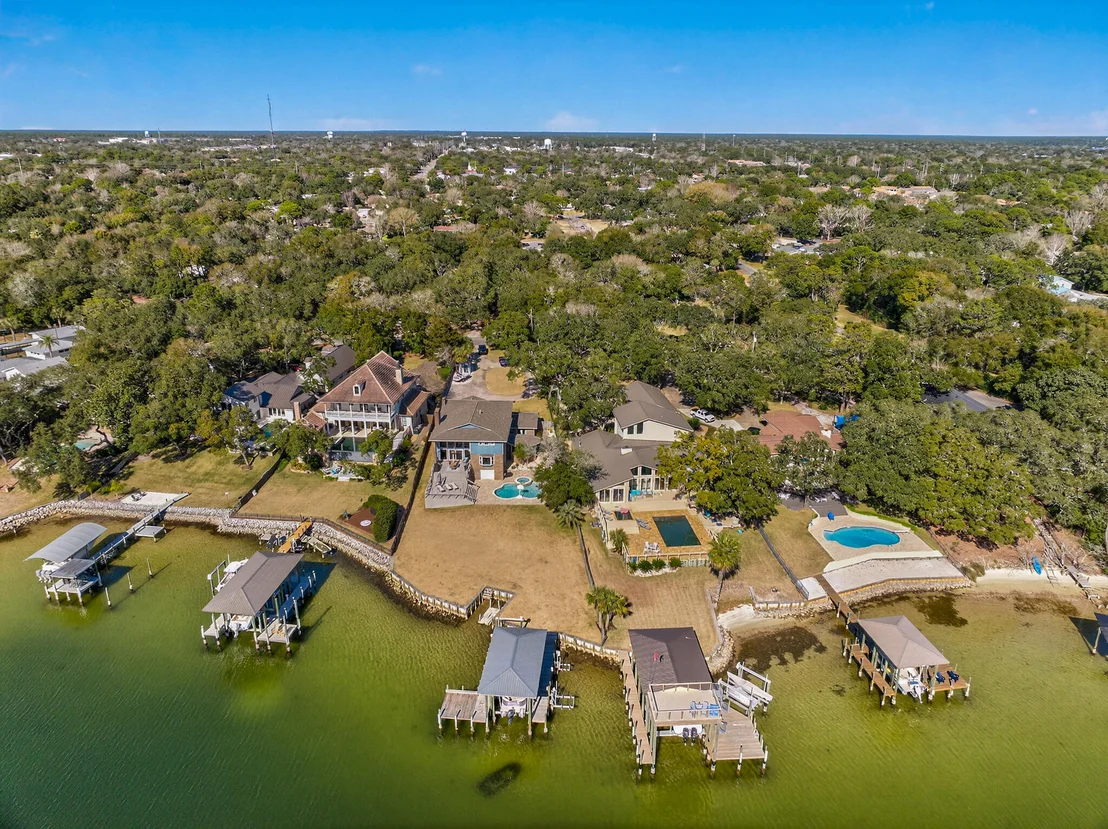 Photo of 228 Lafitte Crescent