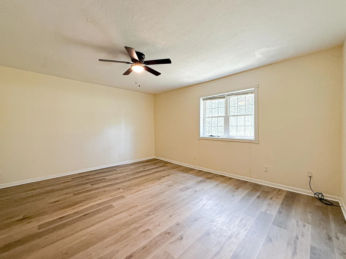 Photo of 5703 Old River Road